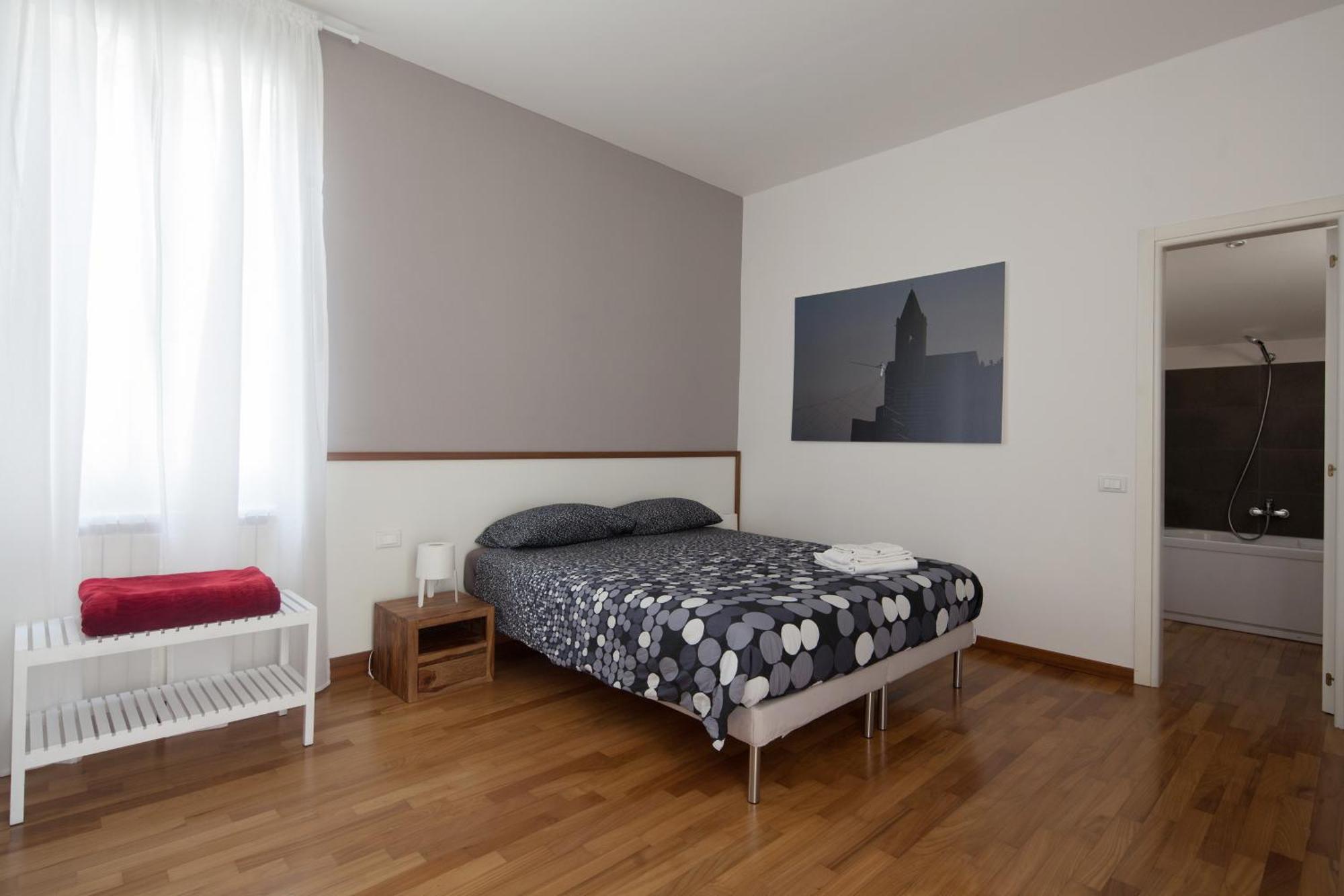Cv5 - La Spezia City Center - Wide Modern Apartment Walking Distance To The Station To Cinque Terre - Big Terrace On The Roofs Dış mekan fotoğraf