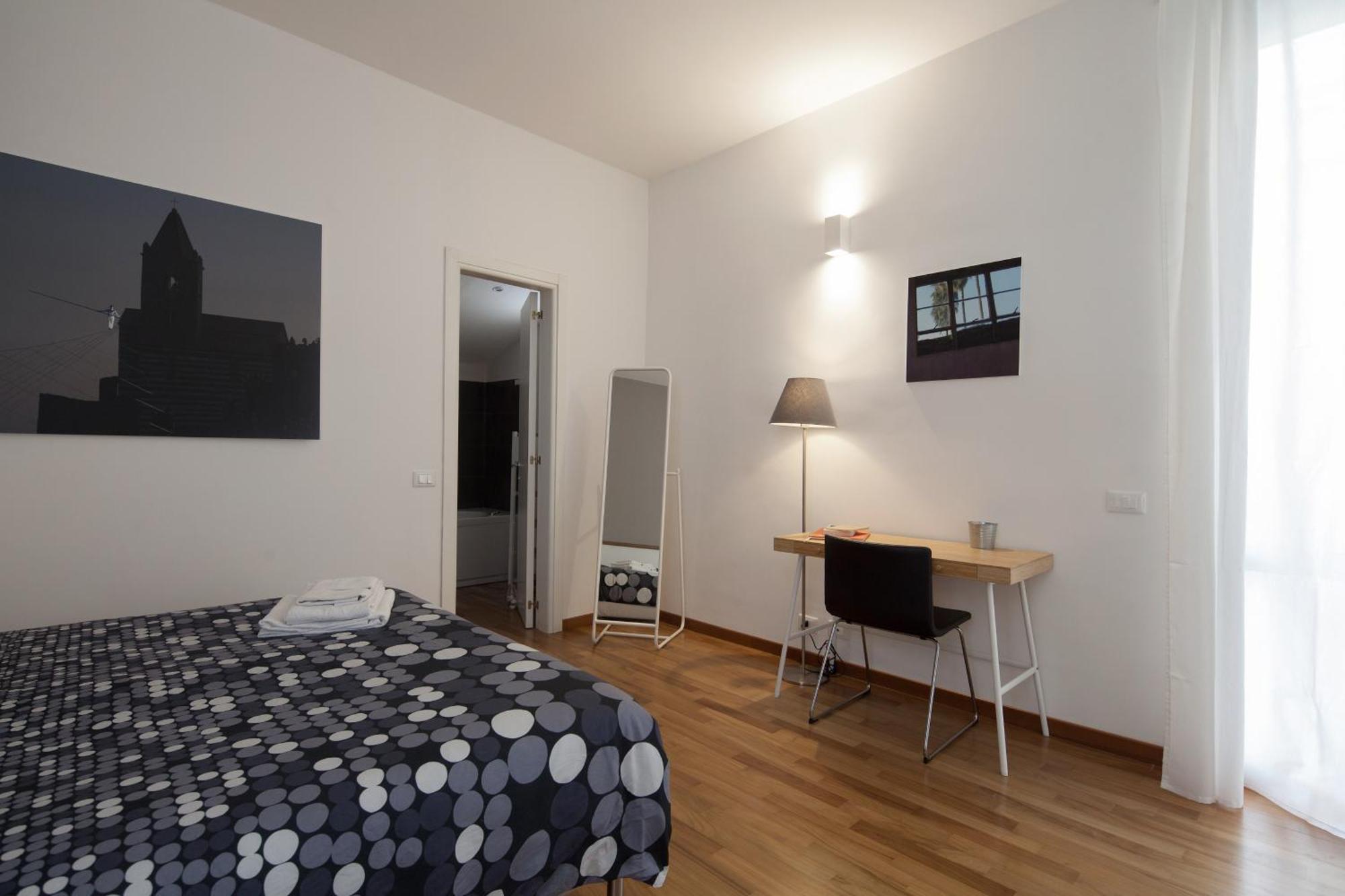 Cv5 - La Spezia City Center - Wide Modern Apartment Walking Distance To The Station To Cinque Terre - Big Terrace On The Roofs Dış mekan fotoğraf