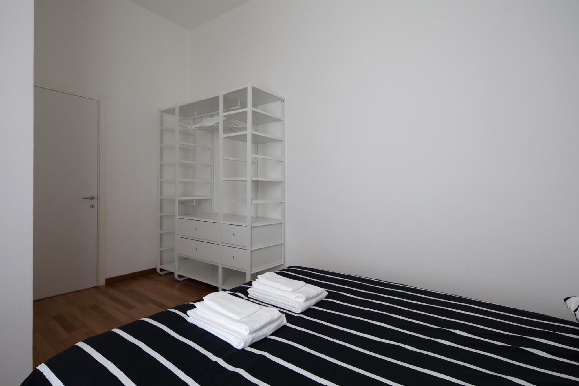 Cv5 - La Spezia City Center - Wide Modern Apartment Walking Distance To The Station To Cinque Terre - Big Terrace On The Roofs Dış mekan fotoğraf